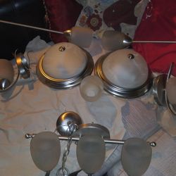 luxurious  w room..family room. .hallways ..bed and kitchen lights