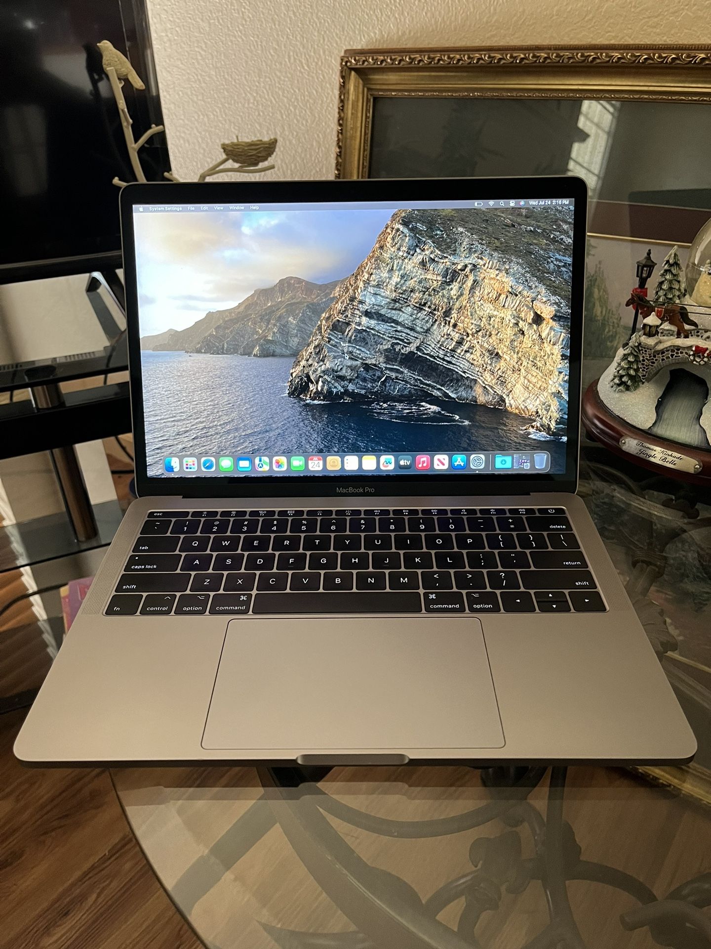 2017 Apple MacBook Pro Air 500 GB