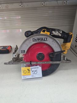 Dewalt saw