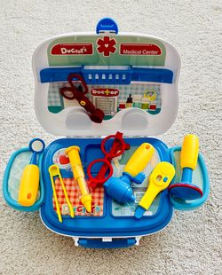 Pretend Doctor Toy Set 13 pieces