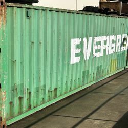 40’ storage containers