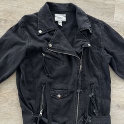Forever 21 Denim Jacket $ 5