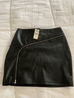 Express leather skirt