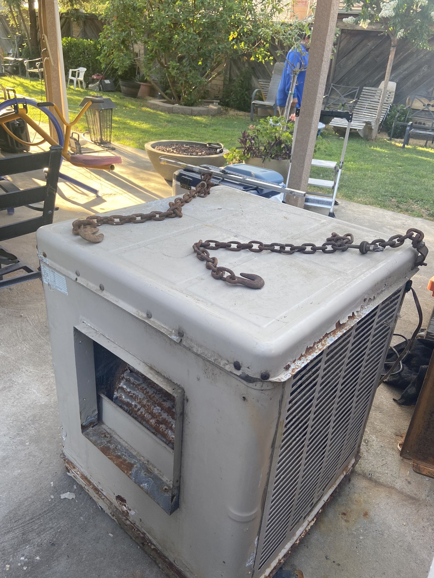 Champion Model: 3000 SM Cooler 