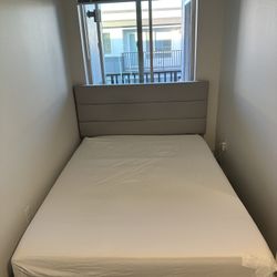 Queen Bed 