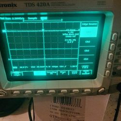  Tektronix  digitizing oscilloscope. 