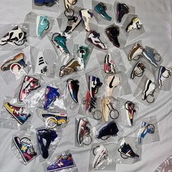 Sneaker Keychain 40 