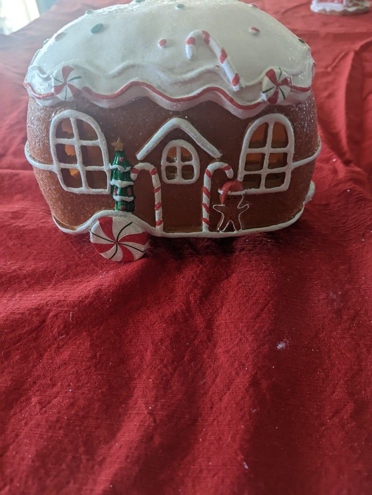 Gingerbread Camper Trailer