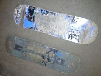 2 skateboard decks