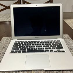 Macbook Air 13.3 Inch Intel Core i5 Processor