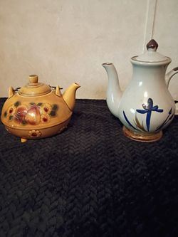 2xTea Cup Pourers