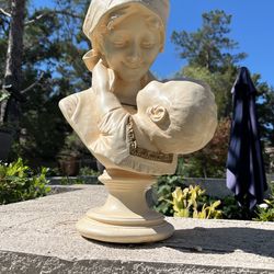 Mother And Child Statue 15 X7X7 Inches