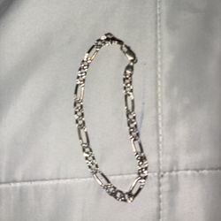 Diamond cut silver bracelet 