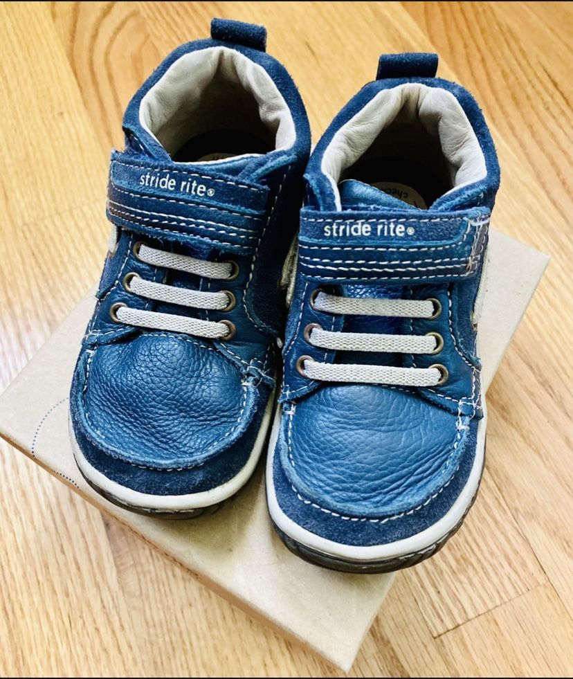 Stride rite Toddler Size 6.5