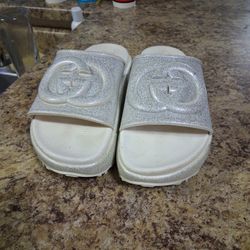 Gucci Sandals  Size 35  