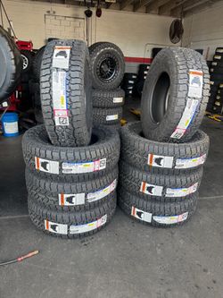 285/70/R17 marca FALKEN AT4W las 4 llantas nuevas instaladas y balanceadas