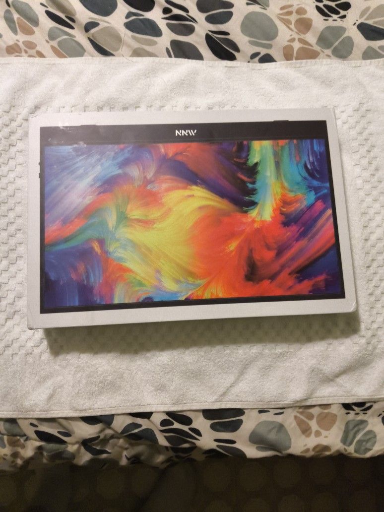 MNN P0RTABLE MONITOR M156F01 BRAND NEW IN BOX !