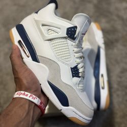 Air Jordan 4 ‘ Navy SB’