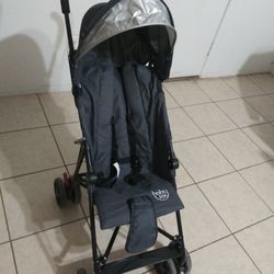 Stroller *LIKE NEW*