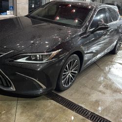 2022 Lexus ES