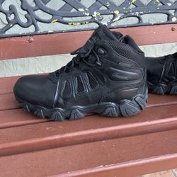 Boots For Heavy Duty Work 