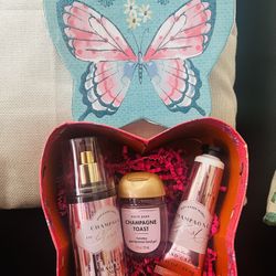 Champagne Toast Set $15