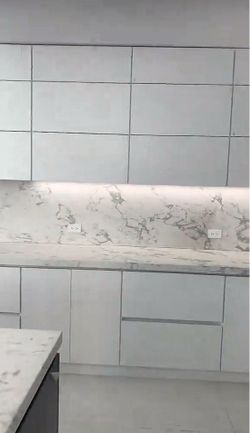 Upgraded kitchen cabinets