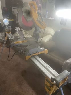 Dewalt Miter Saw 706 and miter saw stand