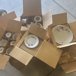 Fine China. Plates, Tea Set, Coffee Cups/teacups 