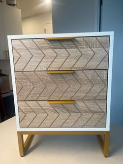 Pair of Modern White & Gold Chevron Nightstands – Mercer41