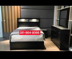 New black queen 6pc Bedroom set