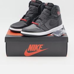 Jordan 1 Black Satin OG HIgh 