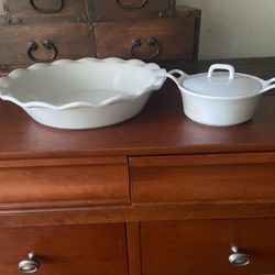 Dash Of That NWT Flutes Pie Pan With Bonus 9” Dish With Lid