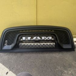 2019-2024 DODGE RAM 1500 CLASSIC GRILLE