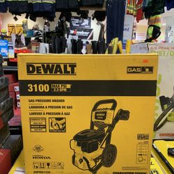 DEWALT 3100 PSI 2.3 GPM Gas Pressure Washer with Honda GCV170 Engine, Reliable Residential Cold Water Power Cleaner