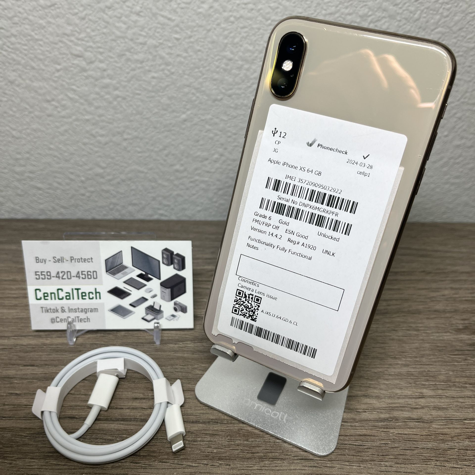 iPhone XS 64gb Unlocked For Any Carrier with 87% Battery Health In Very Good Condition 