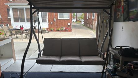 Outdoor swing