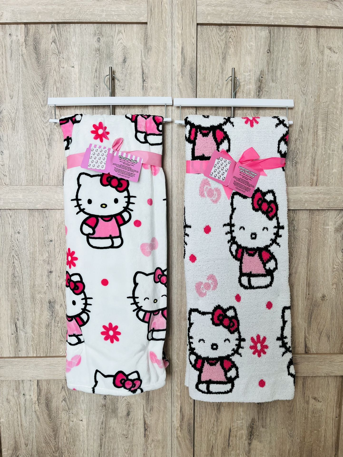 Hello Kitty Throw Blanket 