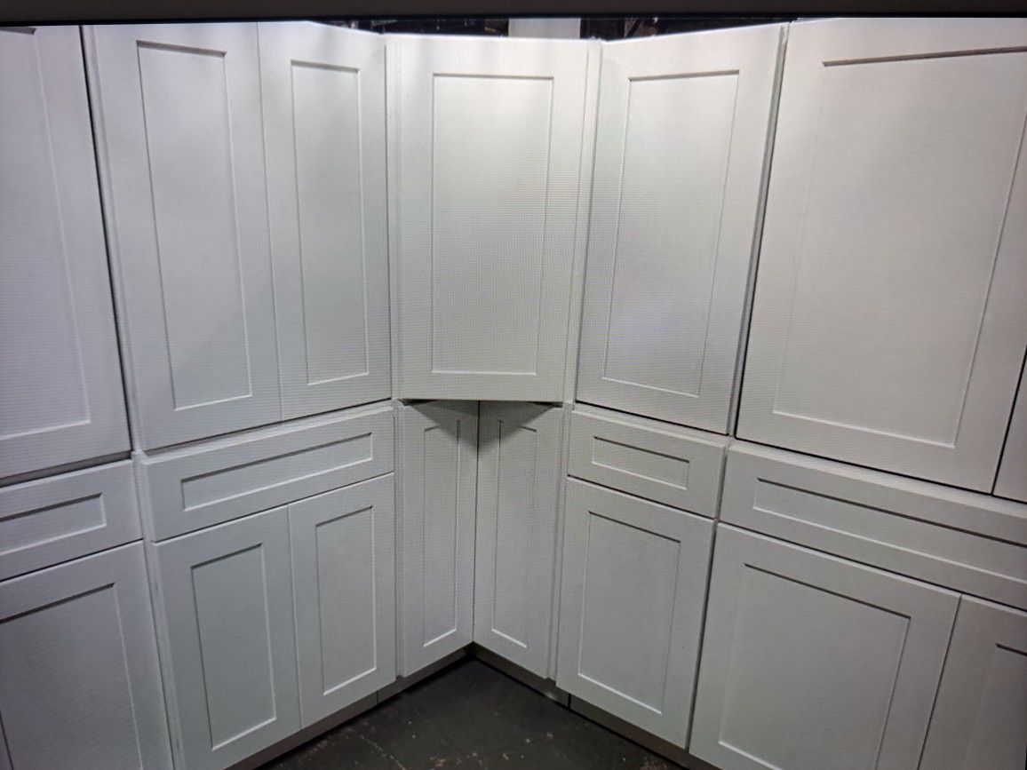 Complete Set of New Kitchen Cabinets