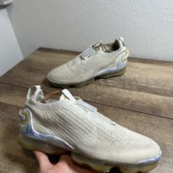 Nike Air VaporMax 2020 Flyknit Mens Size 11 Shoes Summit White Athletic Sneakers