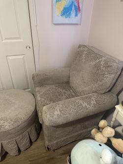 Nursery Swivel/rocking Chair With Foot Stool