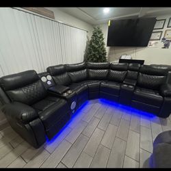 Brand New Super Comfy Power Reclining Comfy Leather Sectional Sofa 