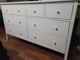 Ikea Dresser En Buenas Condiciones
