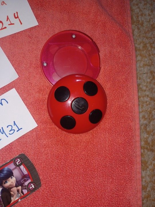 LadyBug Compact CALLER