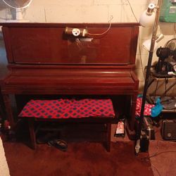 Free Vintage Piano Good Condition Works Just Needs A Tune-up