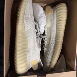 Yeezy Boost 350 V2 Light