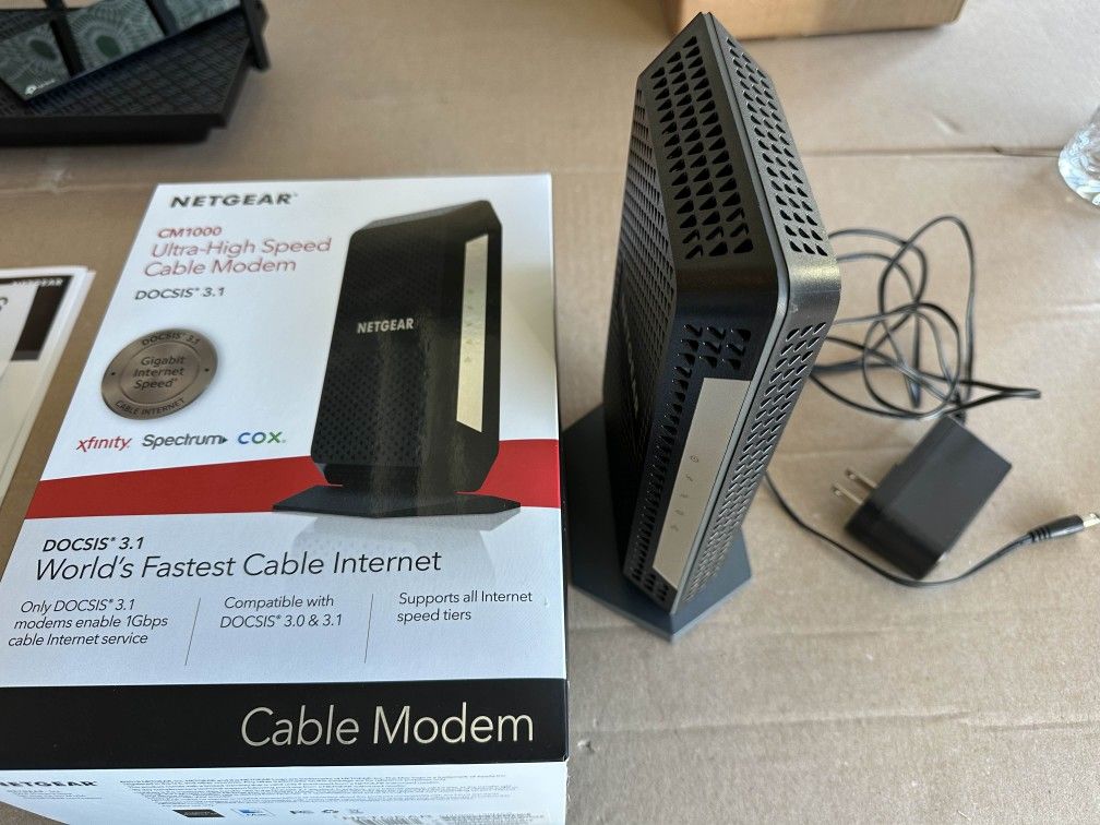 NETGEAR CM1000v2 Ultra-High Speed Cable Modem DOCSIS 3.1 Pre-owned