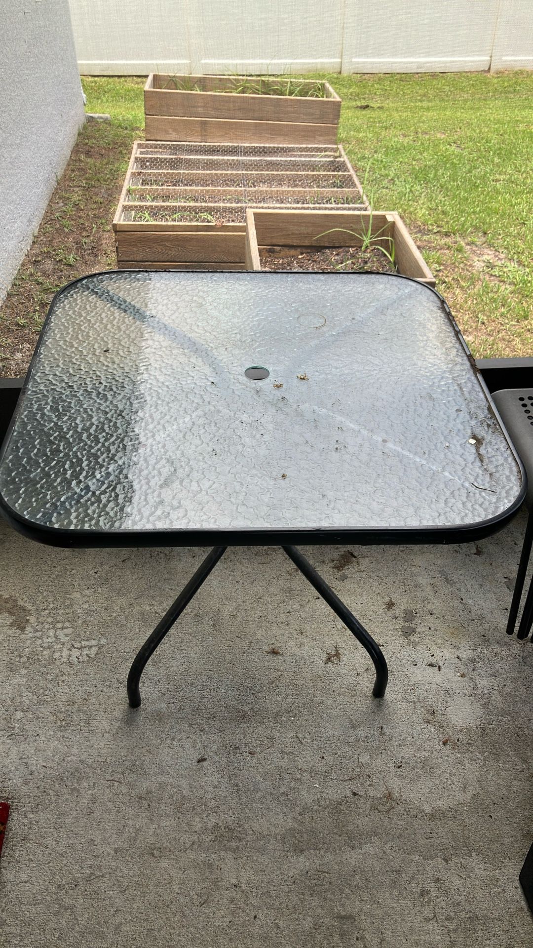 Outdoor Glass Table And Chairs