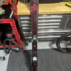 Women’s Skis And Bindings Salomon QST Myriad 85 153cm