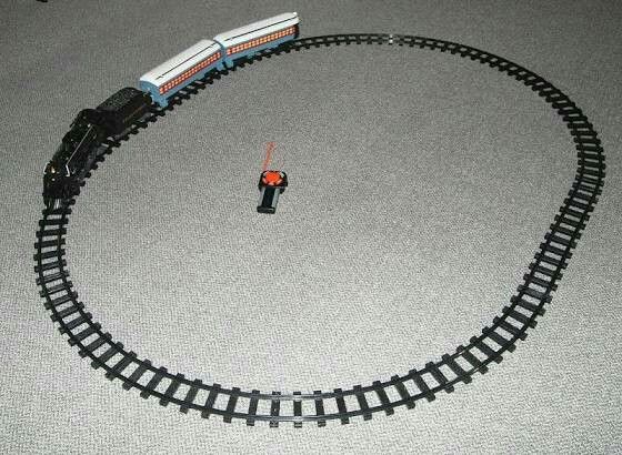 POLAR EXPRESS LARGE READY TO PLAY TRAIN SET